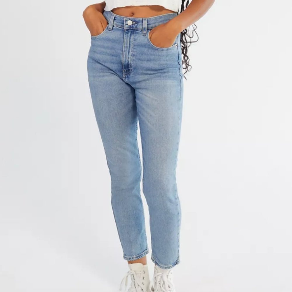 Urban Outfitters BDG Light Wash High Rise Jeans
